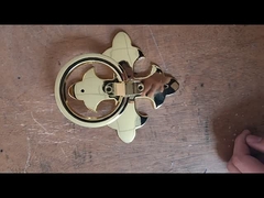 यूरोपीय सरल वायुमंडलीय ताबूत हैंडल क्रॉस एज सजावटी फूल सेट