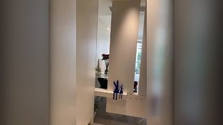 अनियमित डिज़ाइन वाली इंटरनेट सेलेब्रिटी झील, दीवार पर लटका पूरा शरीर का दर्पण, अनियमित दीवार