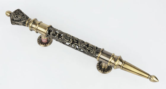 किचन विंटेज डोर हार्डवेयर पुल हैंडल पुल एक्सटर्नल कपबोर्ड फ्लोरल ओपनवर्क पैटर्न 24K